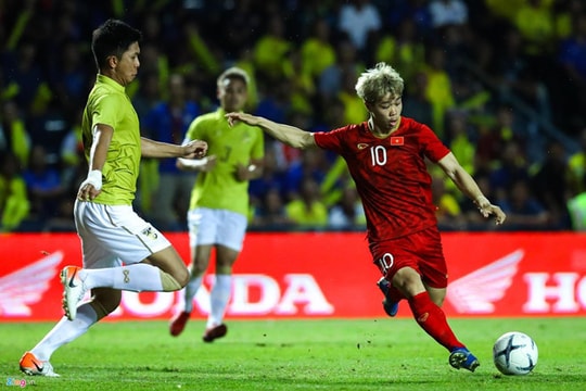 Ronaldo rủ De Ligt đến Juventus; Báo Thái Lan xấu hổ vì thất bại trước Việt Nam