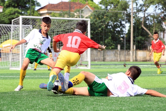 NĐ Yên Thành lội ngược dòng kịch tính, NĐ Tân Kỳ 'hủy diệt' đối thủ phố núi