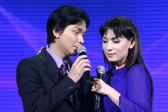 Mạnh Quỳnh lên tiếng trước tin đồn kết hôn với ca sĩ Phi Nhung