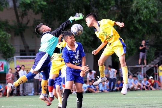 Thắng TN Nghĩa Đàn, TN Thanh Chương giành ngôi đầu bảng C