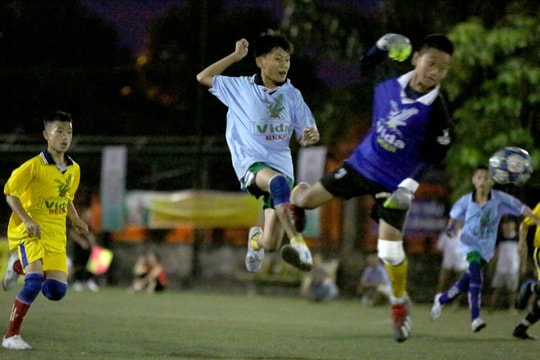 Thiếu niên Quế Phong hiên ngang vào bán kết