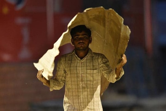 Nắng nóng nghiêm trọng làm hàng chục người thiệt mạng vì sốc nhiệt