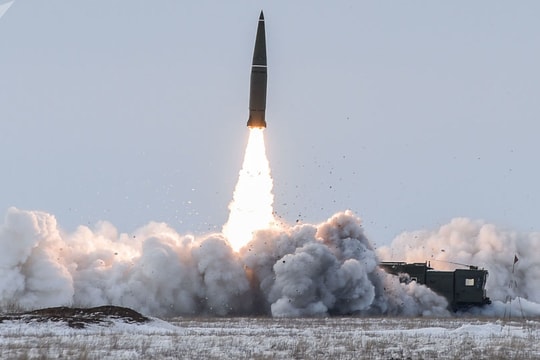 Tổ hợp tên lửa Iskander của Nga tham gia tập trận ở biển Baltic