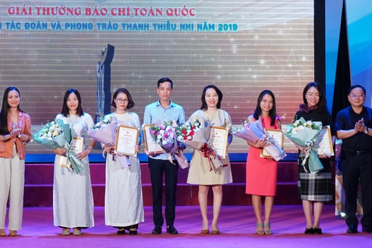 Báo Nghệ An nhận giải Ba toàn quốc viết về công tác đoàn và phong trào thanh thiếu nhi năm 2019