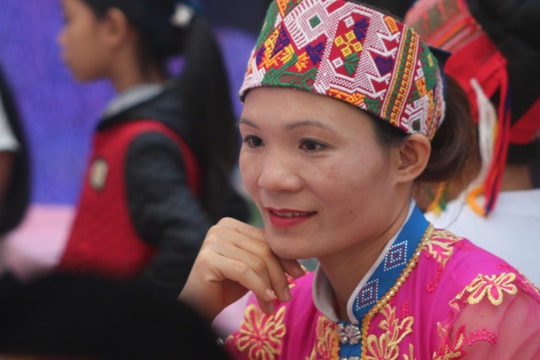 Khăn thêu trong đời sống văn hóa tâm linh người Thái Nghệ An