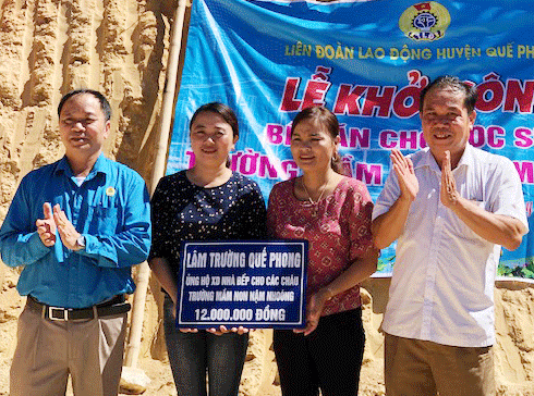 Hoạt động thiết thực hỗ trợ người nghèo