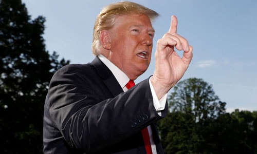 Trump xác nhận hủy lệnh tấn công Iran trước 10 phút; Anh tạm ngừng bán vũ khí cho Saudi Arabia