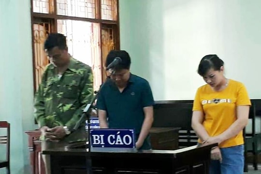 Giúp hàng xóm tàng trữ pháo, cùng nhau lĩnh án tù