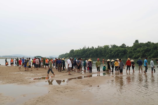  Vụ 3 học sinh đuối nước trên sông Lam: Đã tìm thấy thi thể cuối cùng