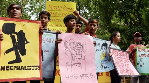 Gần 130 trẻ Ấn Độ tử vong vì viêm não cấp