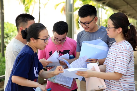 Đề thi môn Tiếng Anh: Có nhiều câu hỏi mang tính đánh đố với đáp án 'nhiễu'