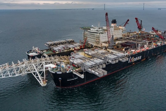 Mỹ phê chuẩn đạo luật mới trừng phạt Nga và chống “Dòng chảy phương Bắc-2“