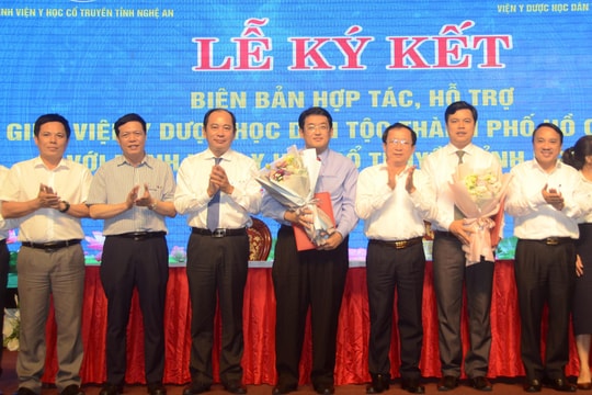 TP Hồ Chí Minh chia sẻ kinh nghiệm trong lĩnh vực y tế với Nghệ An