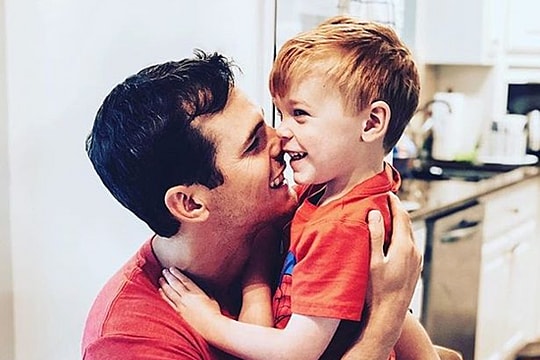 Ca sĩ Mỹ hiến tạng của con trai 3 tuổi