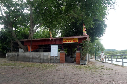 Ngôi đền 'tối linh' ở trung tâm thị xã Thái Hòa