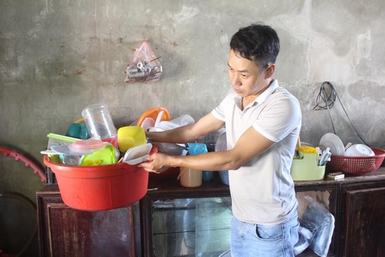  Người dân Quỳnh Lưu, Hoàng Mai khắc phục hậu quả do mưa lớn