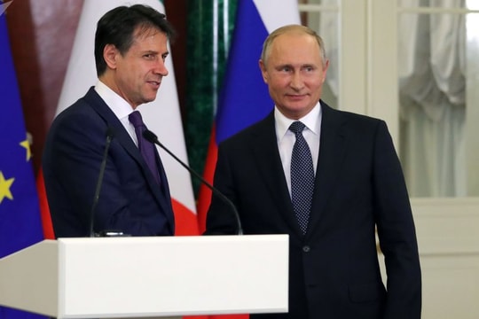 Thủ tướng Ý thừa nhận 'rất buồn' khi EU mở rộng trừng phạt Moskva