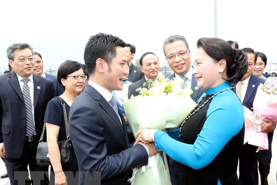 Chủ tịch Quốc hội bắt đầu thăm chính thức Trung Quốc