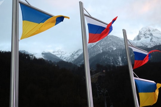 Nga - Ukraine 'bắc' cầu truyền hình trực tiếp trong dự án 'Cần nói chuyện'