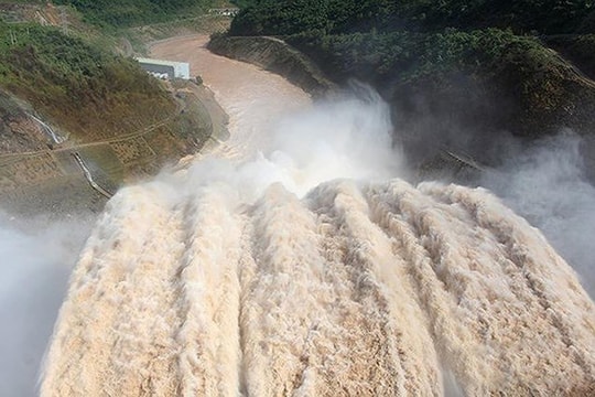Nghệ An tăng cường giám sát vận hành, xả lũ ở các nhà máy thủy điện
