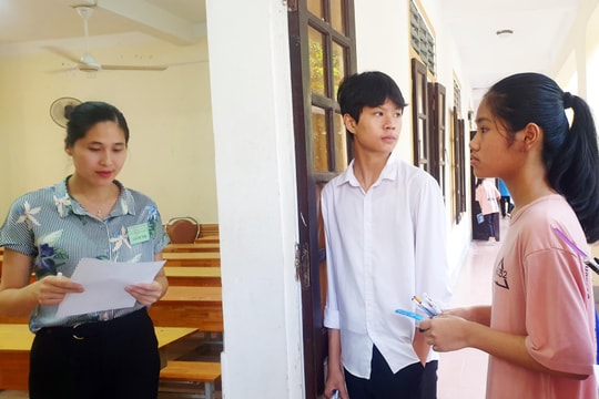 Trường chuyên Phan Bội Châu tuyển bổ sung hàng chục thí sinh