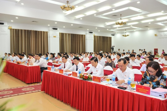 Khai mạc kỳ họp thứ 9, HĐND tỉnh khóa XVII, nhiệm kỳ 2016 - 2021