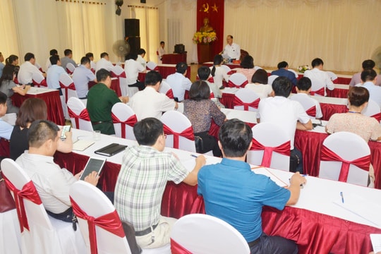 Thảo luận tổ 4: Băn khoăn về tốc độ tăng trưởng của tỉnh