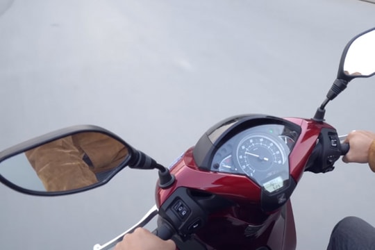 5 lý do khiến bạn nên lắp gương chiếu hậu trên xe máy