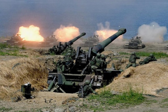 Trung Quốc trừng phạt công ty Mỹ bán vũ khí cho vùng lãnh thổ Đài Loan