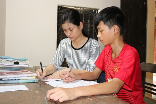 Nữ sinh thủ khoa khối A của Nghệ An: ‘Kim cương chỉ tạo thành dưới áp lực’