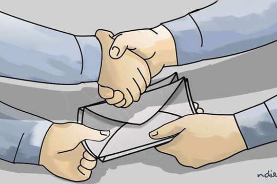 Cán bộ nào sẽ từ chối và nộp lại 'quà tặng' ?