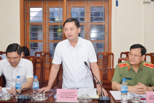 Chủ tịch UBND tỉnh: Thắt chặt quản lý tài nguyên, khoáng sản miền Tây Nghệ An