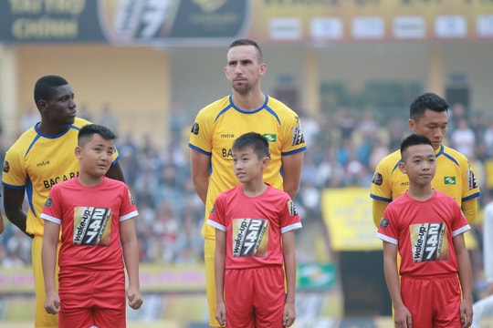 SLNA mất 2 ngoại binh trận gặp Nam Định tại vòng 18 V.League 