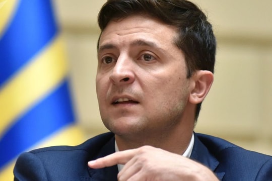 Cựu Ngoại trưởng trở thành tân Thủ tướng Anh; Người Đức lo Nga và Ukraine xích lại gần nhau