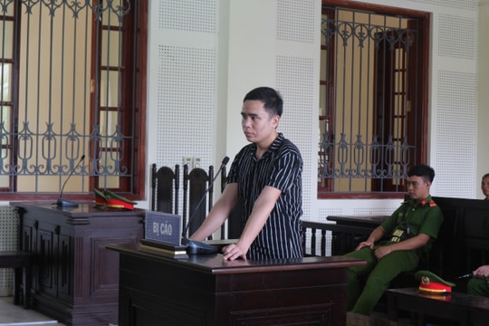 Kẻ buôn ma túy đổ tội thêm cho vợ sau khi bị cảnh sát thẩm vấn