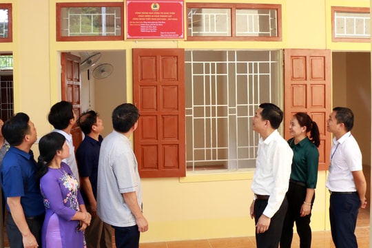 Khánh thành nhà công vụ cho trường vùng lũ Kỳ Sơn