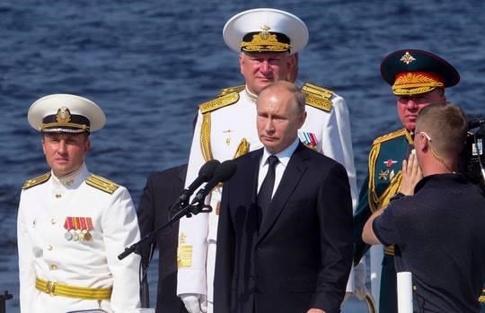 Nga sẽ xây dựng hạm đội 'có một không hai'; Iran sắp mở lại lò phản ứng hạt nhân Arak