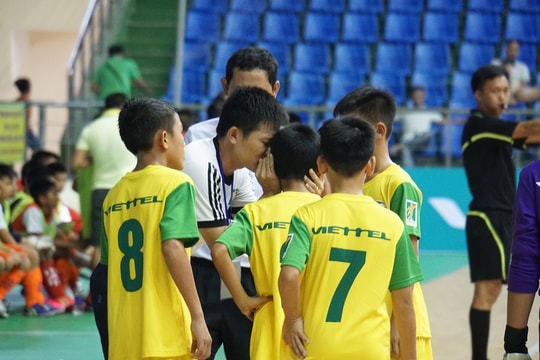 U11 SLNA chính thức giành vé vào tứ kết