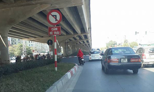 Biển cấm rẽ trái và cấm quay đầu - nhiều tài xế còn nhầm lẫn
