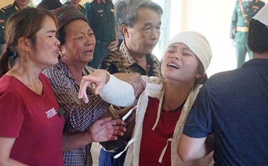 Vợ thiếu tá biên phòng hy sinh khi bắt ma túy được tuyển dụng đặc cách