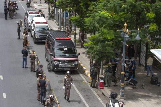 7 vụ nổ liên tiếp ở thủ đô Bangkok