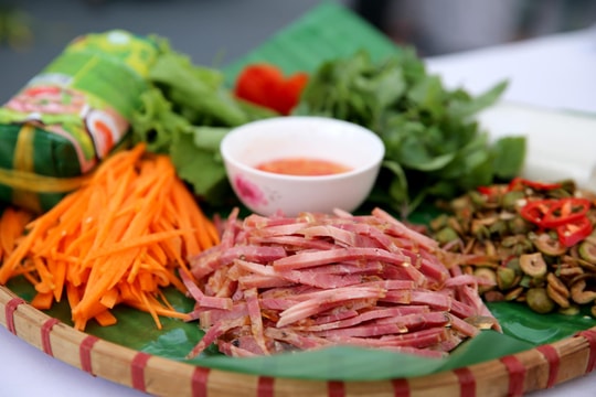 Giò bê Đức Tuấn đậm đà hương vị đặc sản truyền thống xứ Nghệ