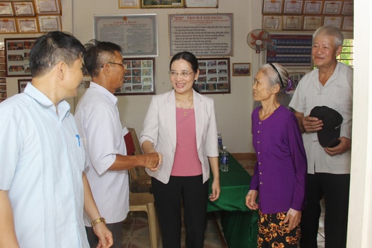 Có giải pháp quán triệt, cập nhật chủ trương, nghị quyết cho đảng viên đi làm ăn xa