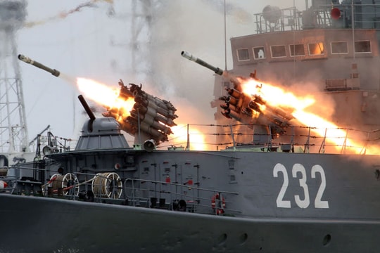 Chuyên gia: Đụng độ trên biển có thể xảy ra giữa Mỹ -  Nga và thất bại của NATO?