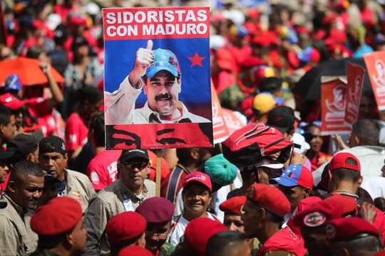 Người dân Venezuela thu thập 13 triệu chữ ký phản đối lệnh cấm vận của Mỹ