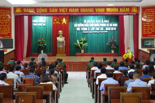 Bồi dưỡng kiến thức quốc phòng, an ninh đối tượng 3 cho 82 trưởng, phó phòng