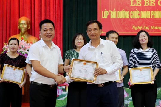 105 học viên được trao chứng chỉ Bồi dưỡng chức danh Phóng viên, Biên tập viên hạng III