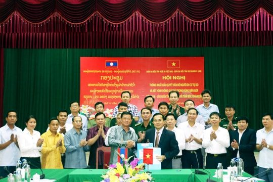 Gần 800 người Nghệ An di cư tự do, kết hôn không giá thú được ở lại tỉnh Bôlykhămxay, Lào