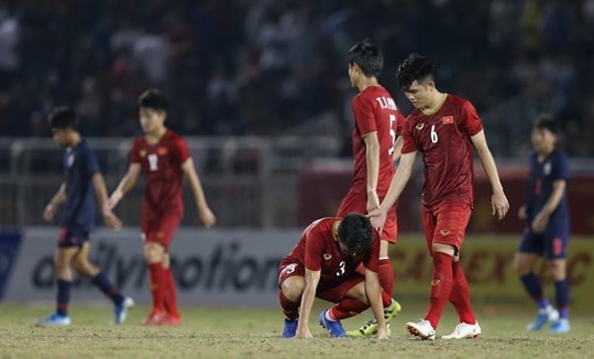 Trung vệ trưởng thành từ Cúp Báo Nghệ An Hồ Khắc Lương - 'điểm sáng' hàng thủ U18 Việt Nam