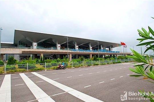 Gia tăng tình trạng khách mang vũ khí, vật phẩm nguy hiểm ở sân bay Vinh